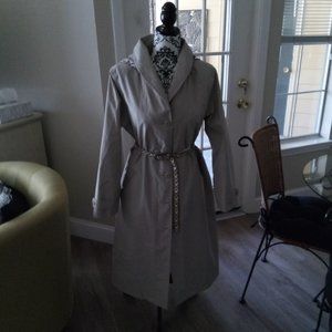 TravelSmith LT Khaki  Petite Small Hooded Raincoat